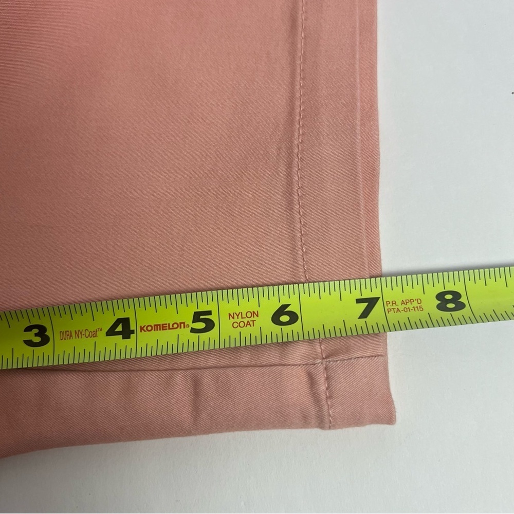 Liz Claiborne Women’s Bermuda Classic Pull On Shorts Sz 8 Peach Color Pockets - Picture 10 of 10